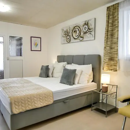 Babaja Guest house 3*