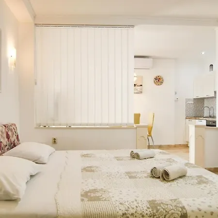 Babaja Guest house 3*