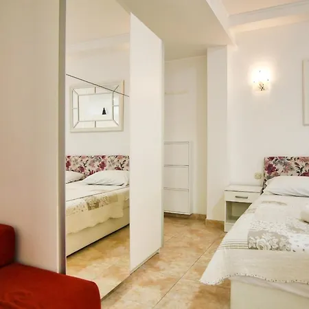 Babaja Guest house 3*