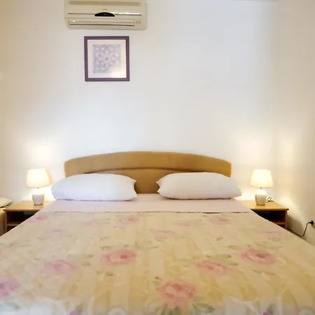 Guest house Babaja Omis