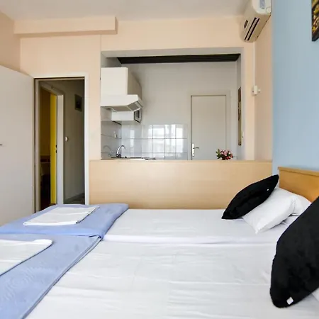 Guest house Babaja Omis