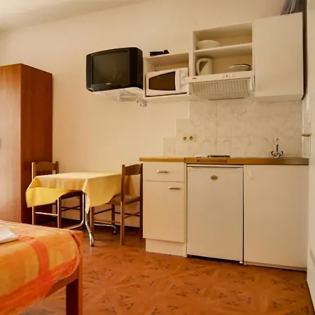 Babaja 3* Omis
