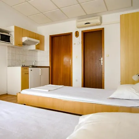 Babaja Guest house 3*