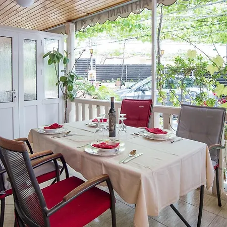 Guest house Babaja 3*